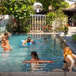 Отель Hoianese Lip Lip Pool